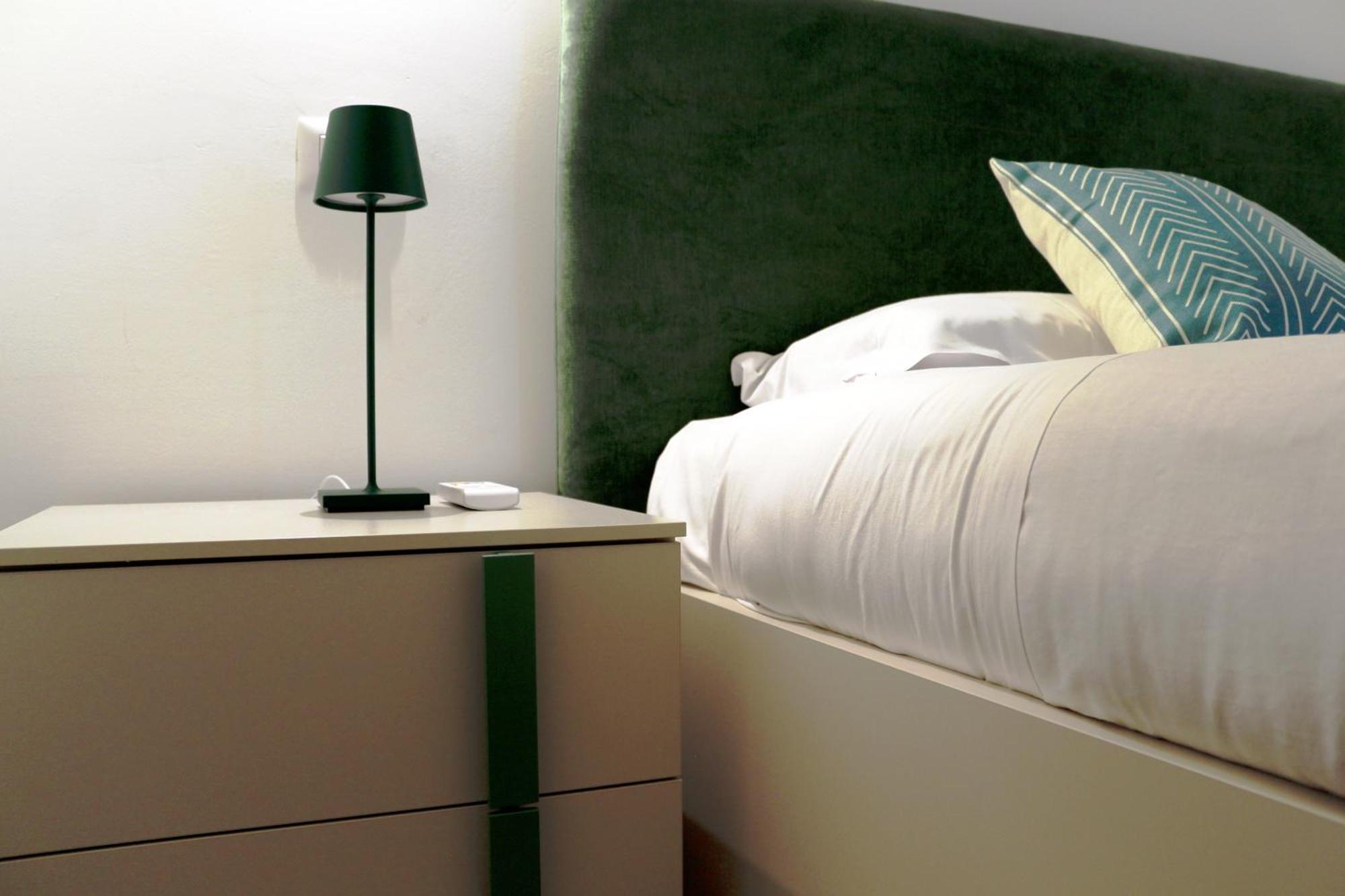Green Lovemi Milan Bagian luar foto